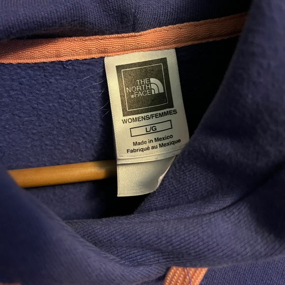 The North Face Women’s Hoodie Purple, L - Picture 7 of 9